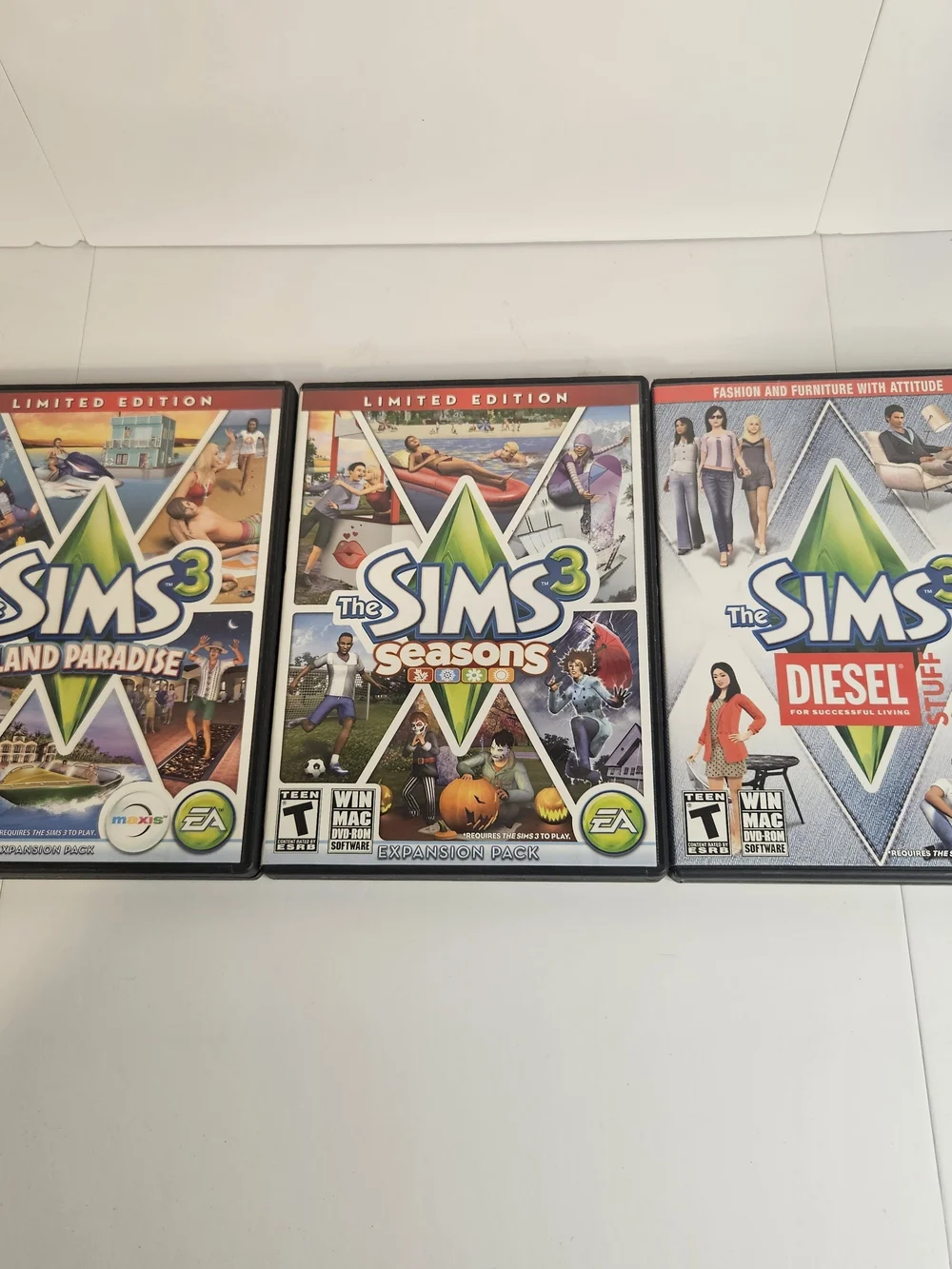 Diesel The Sims 3 Collection - White and Blue Covers